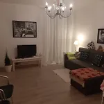 Hollywood Kosciuszki Apartment