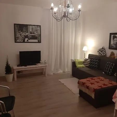 Hollywood Kosciuszki Апартаменты