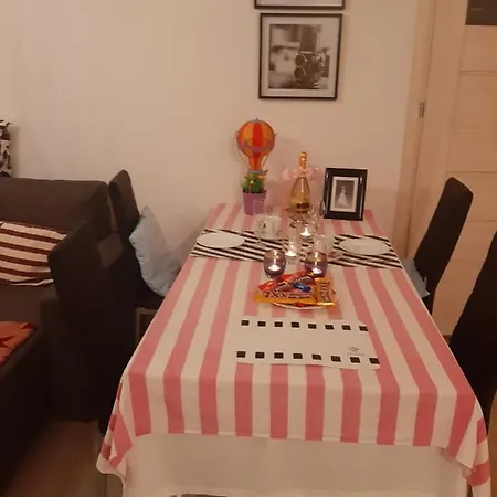 Hollywood Kosciuszki Apartment