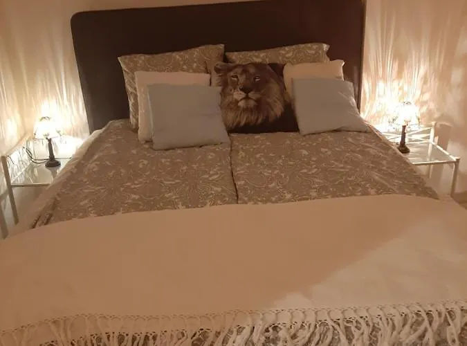 Hollywood Kosciuszki アパート