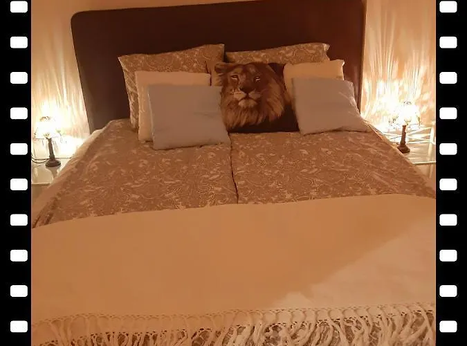 アパート Hollywood Kosciuszki ウッチ