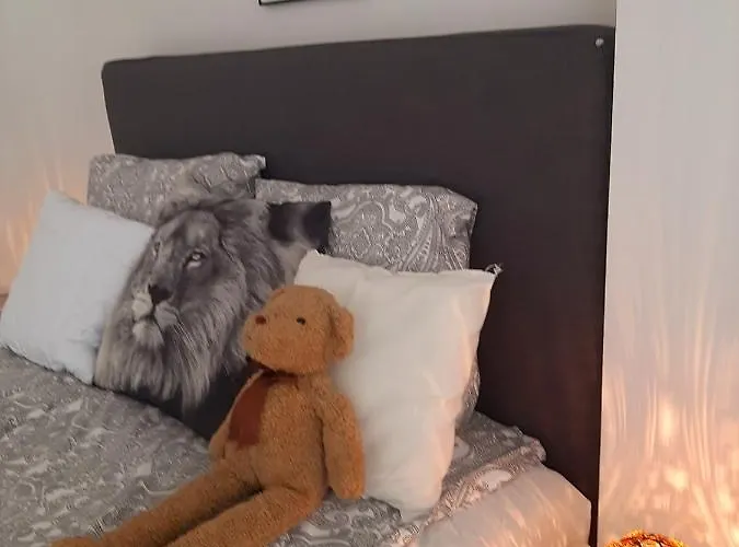 Hollywood Kosciuszki アパート *